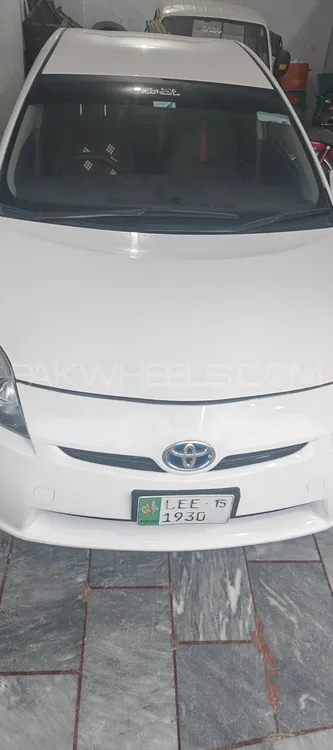 Toyota Prius 2011 for Sale in Burewala Image-1