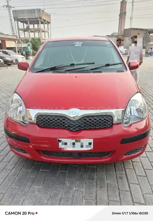 Toyota Vitz 2004 for Sale in Bannu Image-1