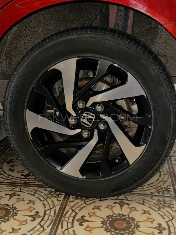 Yokohama db advan 215/55/R16 For Civic & Grande Image-1