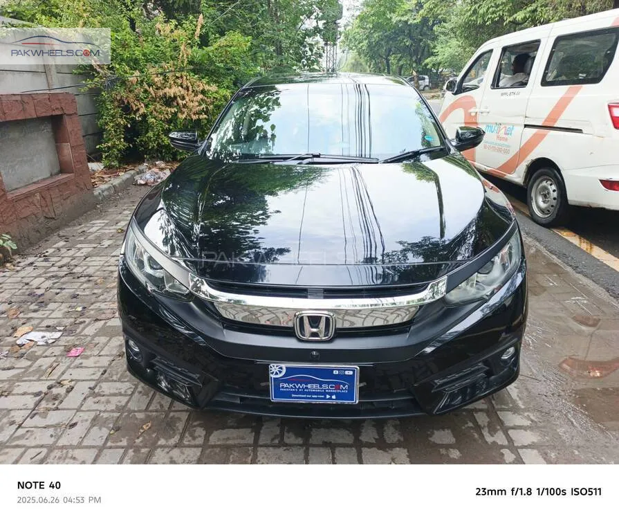 Honda Civic 2018 for Sale in Lahore Image-1