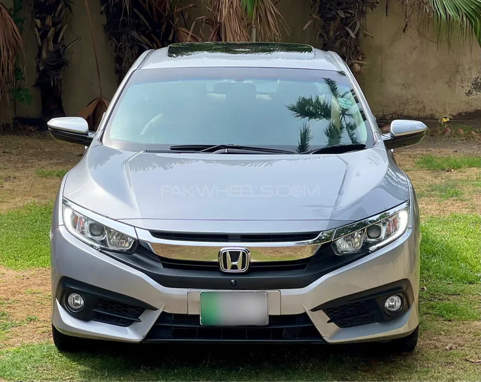 Honda Civic 2018 for Sale in Lahore Image-1
