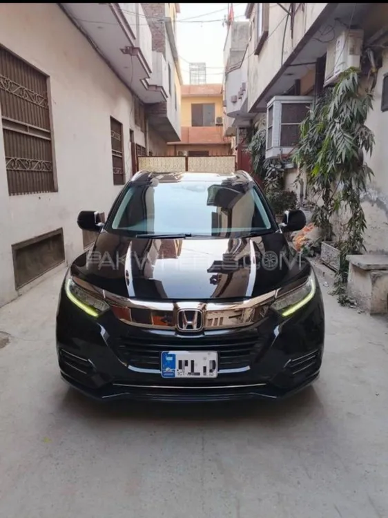 Honda Vezel 2019 for Sale in Lahore Image-1