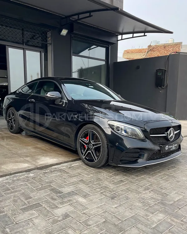 Mercedes Benz C Class Coupe 2018 for Sale in Lahore Image-1
