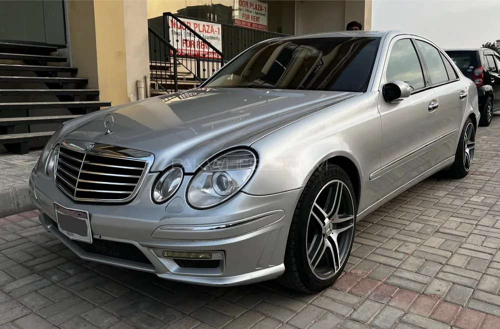 Mercedes Benz E Class 2005 for Sale in Islamabad Image-1