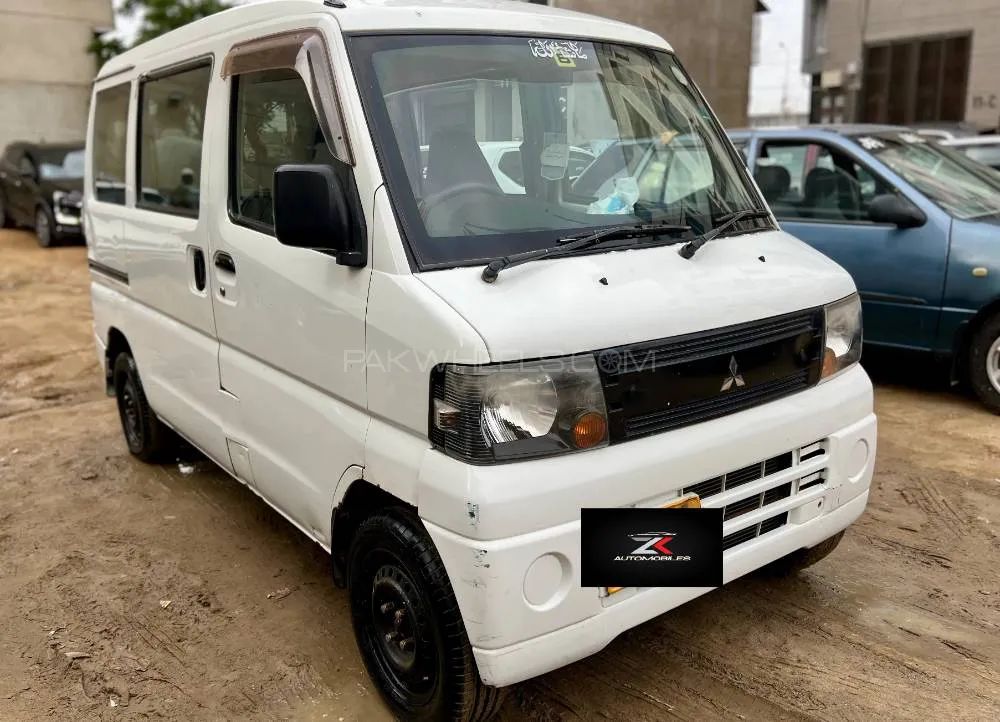 Mitsubishi Minicab 2009 for Sale in Karachi Image-1