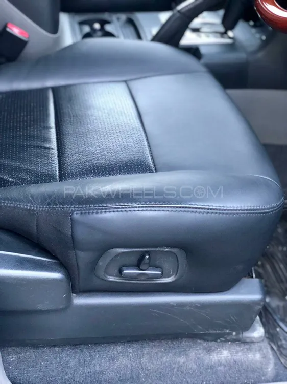 Mitsubishi Pajero 2004 for Sale in Lahore Image-1
