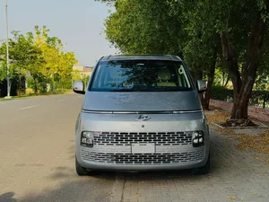 Hyundai Staria 3.5 A/T 2023 for Sale