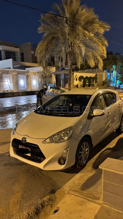 Toyota Aqua 2015 for Sale in Karachi Image-1