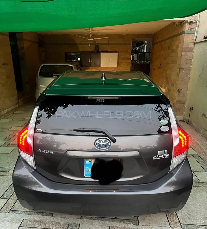 Toyota Aqua 2015 for Sale in Peshawar Image-1