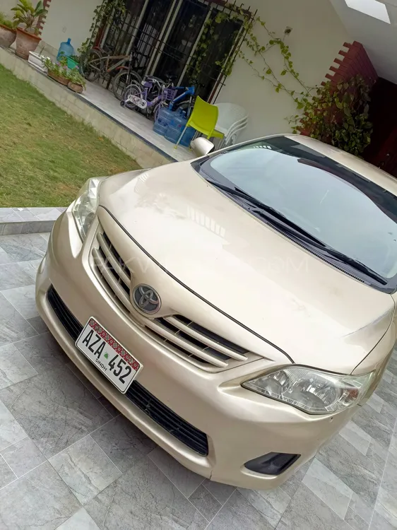 Toyota Corolla 2013 for Sale in Karachi Image-1