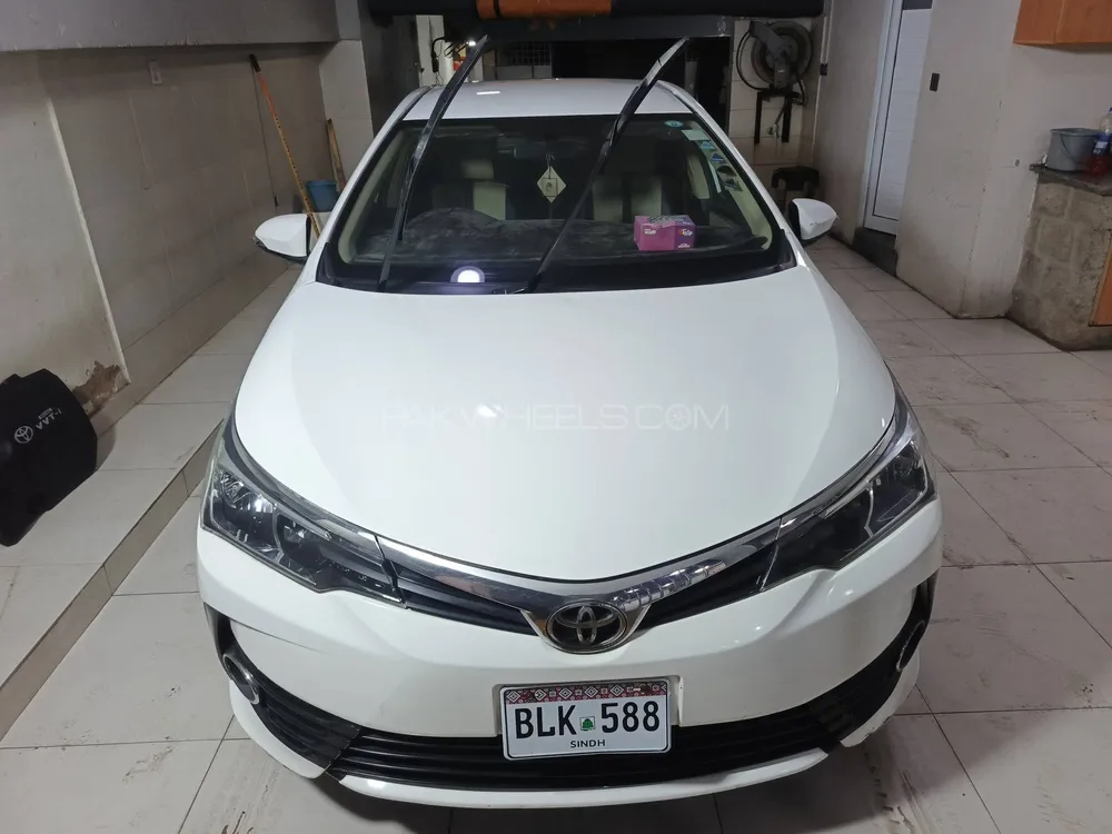 Toyota Corolla 2016 for Sale in Karachi Image-1