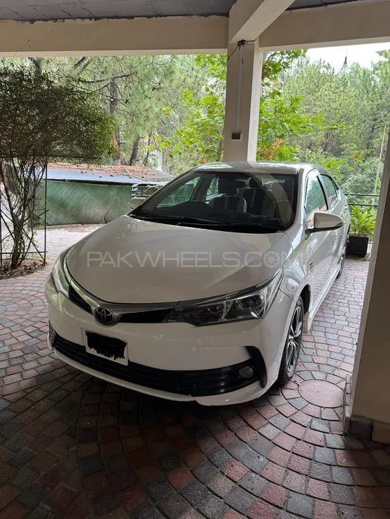 Toyota Corolla 2017 for Sale in Islamabad Image-1