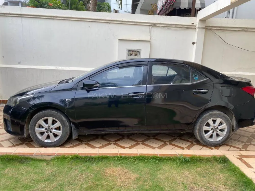 Toyota Corolla 2014 for Sale in Karachi Image-1