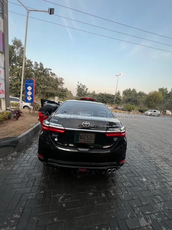 Toyota Corolla 2017 for Sale in Islamabad Image-1