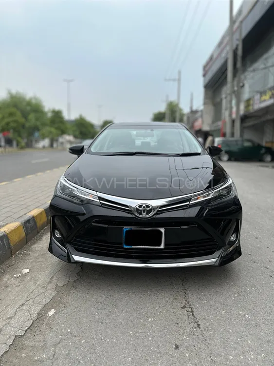 Toyota Corolla 2023 for Sale in Lahore Image-1