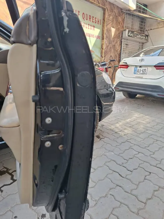 Toyota Corolla 2006 for Sale in Islamabad Image-1