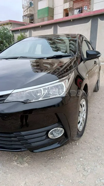 Toyota Corolla 2018 for Sale in Karachi Image-1