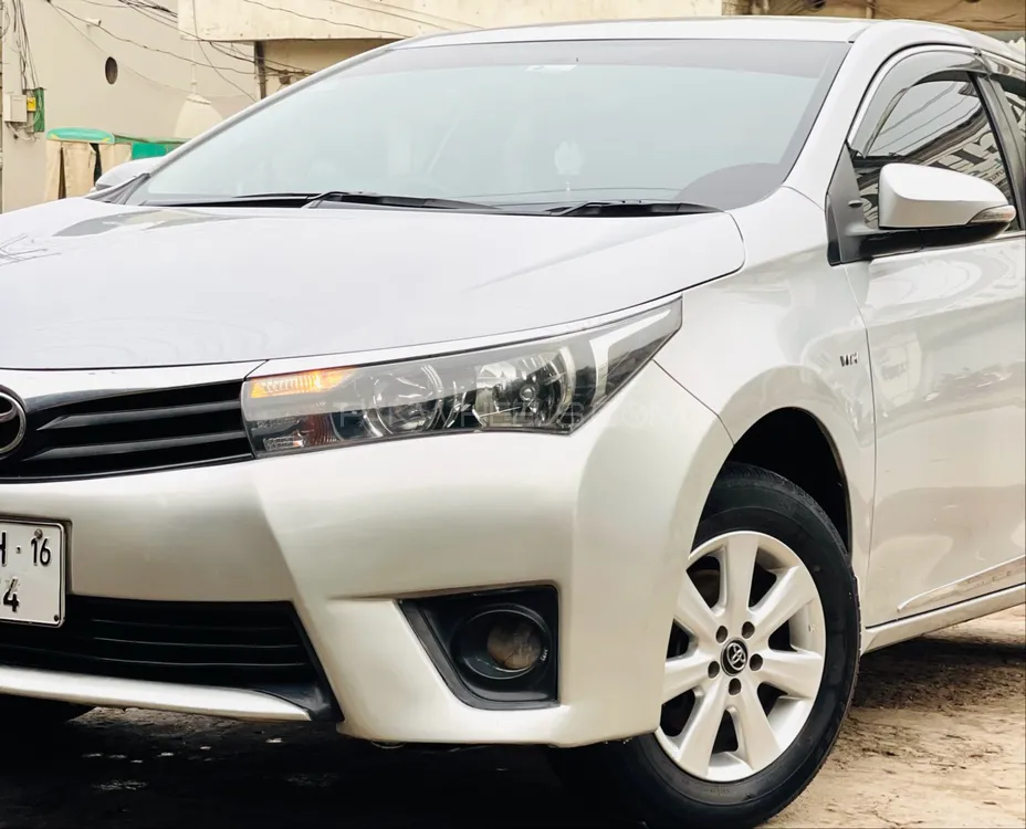Toyota Corolla 2016 for Sale in Lahore Image-1