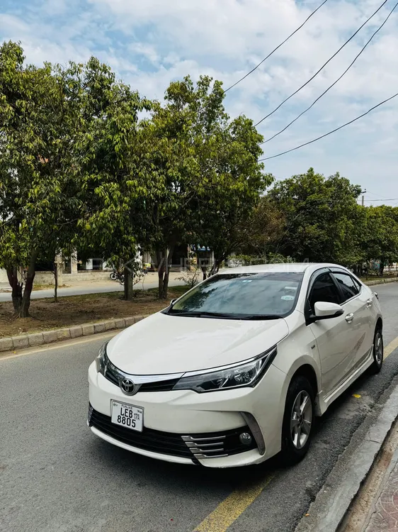 Toyota Corolla 2017 for Sale in Lahore Image-1