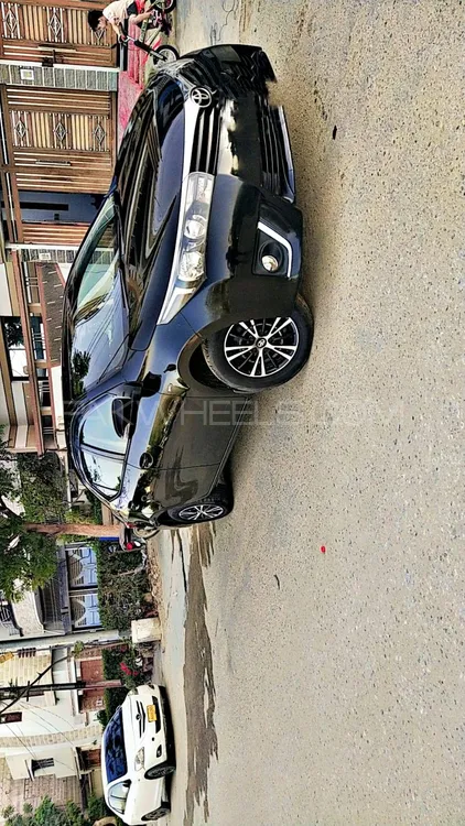 Toyota Corolla 2017 for Sale in Karachi Image-1