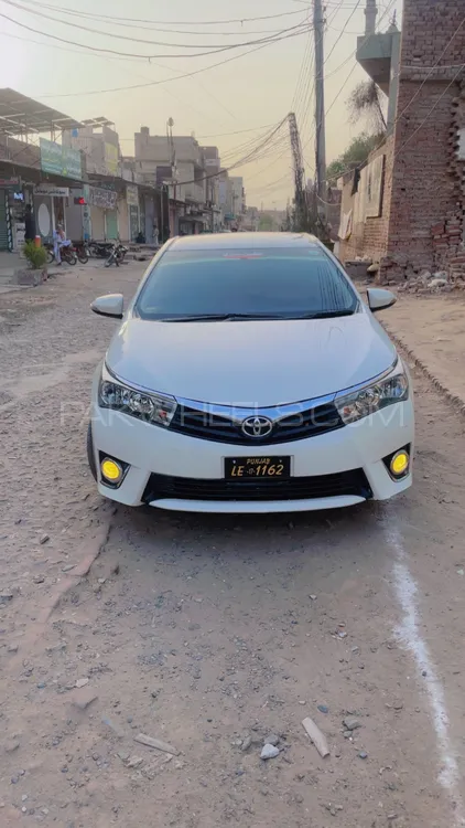 Toyota Corolla 2017 for Sale in Faisalabad Image-1