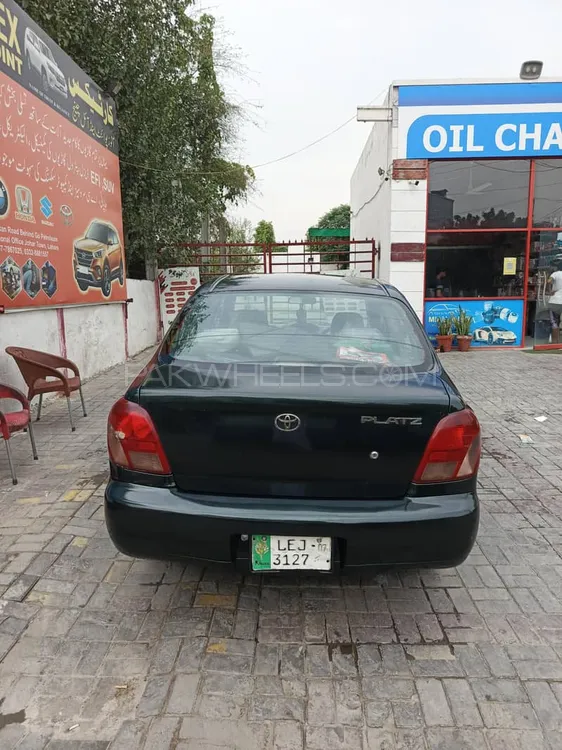 Toyota Platz 2007 for Sale in Lahore Image-1