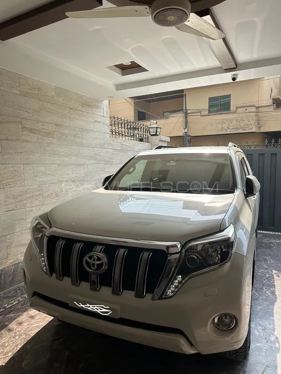 Toyota Prado 2016 for Sale in Lahore Image-1