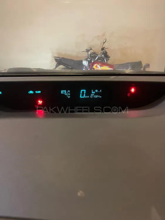 Toyota Prius 2007 for Sale in Karachi Image-1
