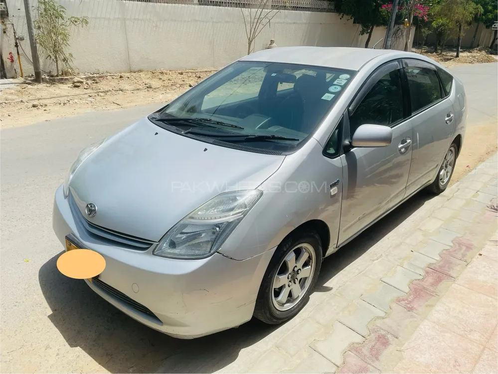 Toyota Prius 2010 for Sale in Karachi Image-1