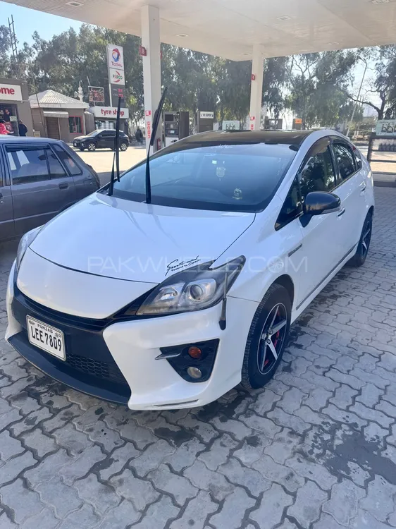 Toyota Prius 2012 for Sale in Islamabad Image-1