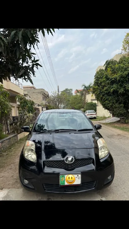 Toyota Vitz 2008 for Sale in Lahore Image-1