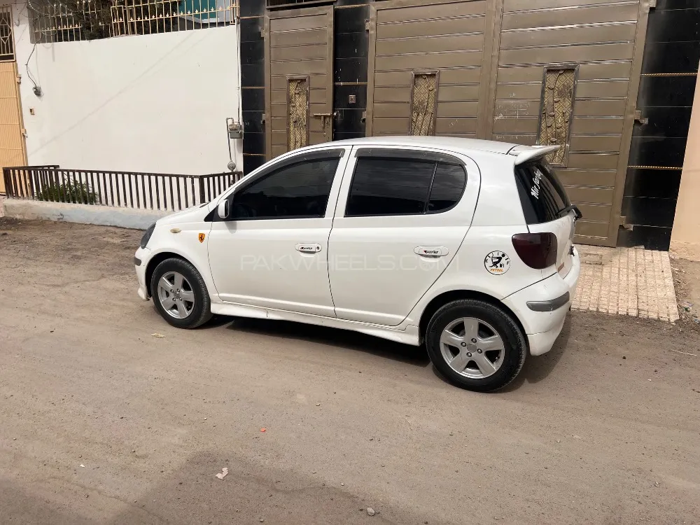 Toyota Vitz 2002 for Sale in Quetta Image-1