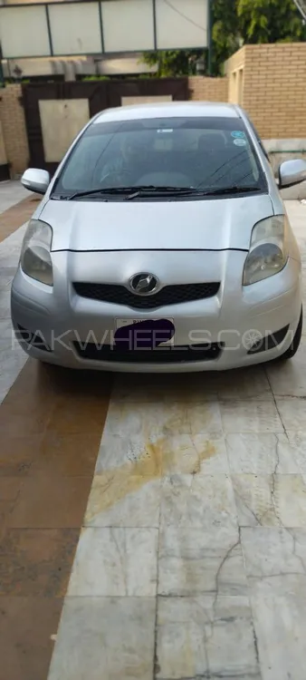 Toyota Vitz 2008 for Sale in Faisalabad Image-1