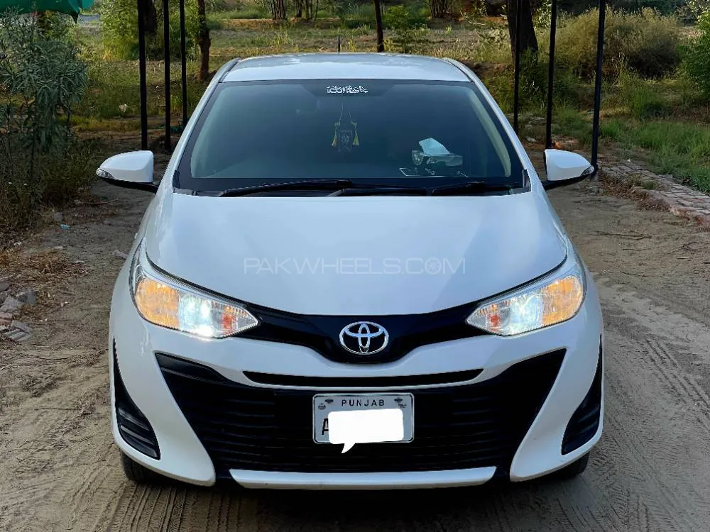 Toyota Yaris Sedan 2021 for Sale in Lahore Image-1