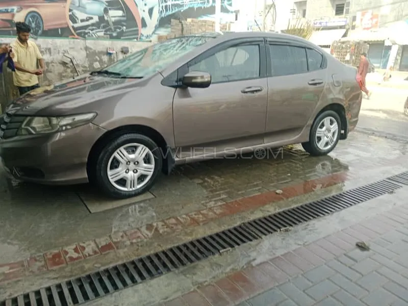Honda City 2014 for Sale in Lahore Image-1