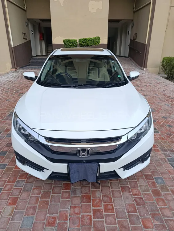 Honda Civic 2018 for Sale in Lahore Image-1