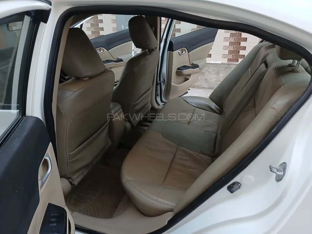 Honda Civic 2013 for Sale in Peshawar Image-1