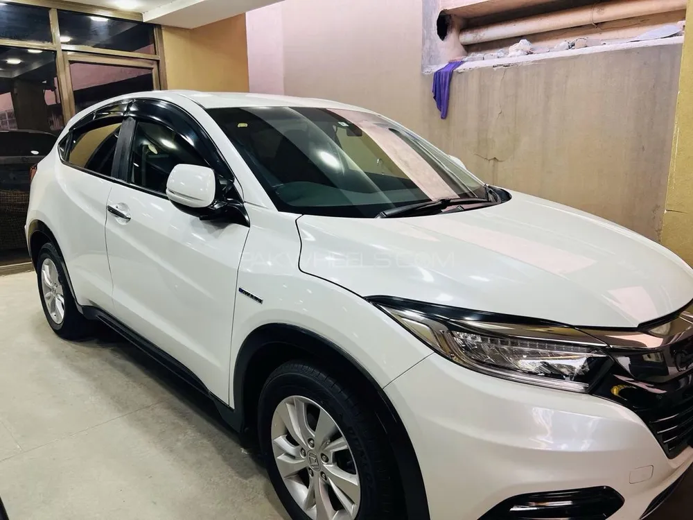 Honda Vezel 2018 for Sale in Rawalpindi Image-1