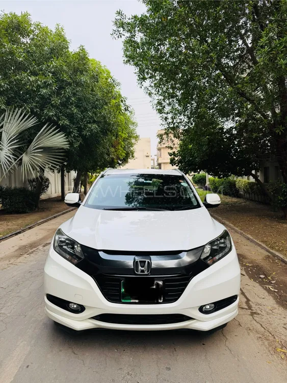 Honda Vezel 2015 for Sale in Gujranwala Image-1
