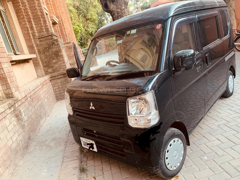Mitsubishi Minicab 2024 for Sale in Lahore Image-1