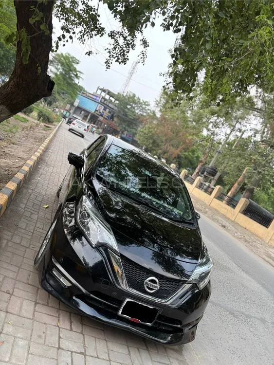Nissan Note 2018 for Sale in Gujranwala Image-1