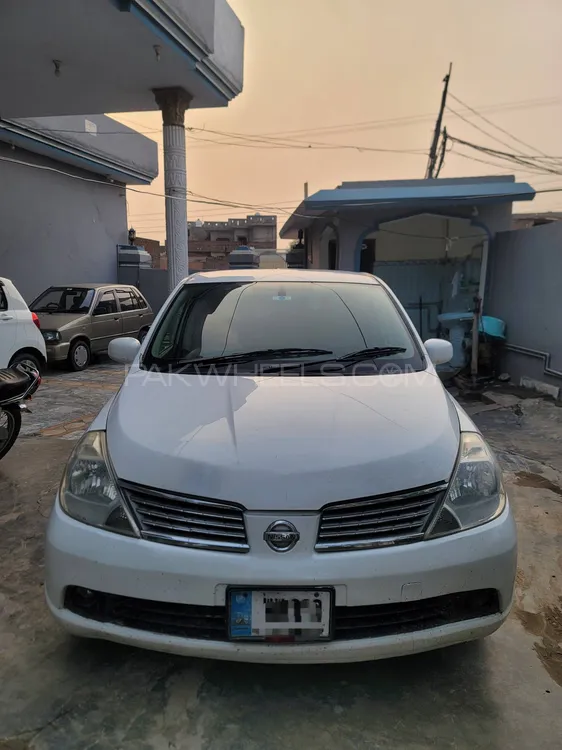 Nissan Tiida 2007 for Sale in Sargodha Image-1