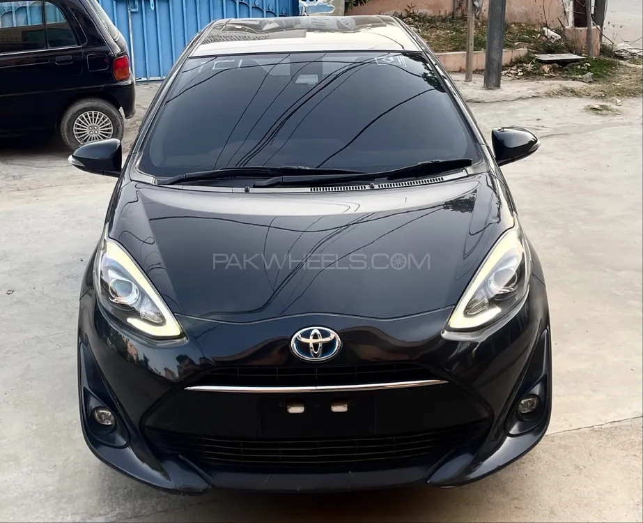Toyota Aqua 2017 for Sale in Karachi Image-1