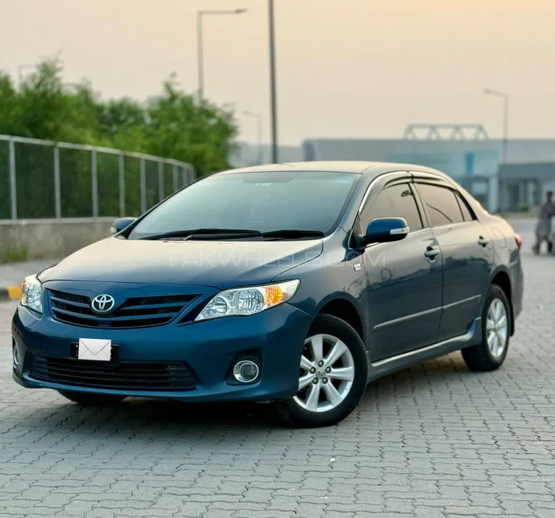 Toyota Corolla 2012 for Sale in Lahore Image-1