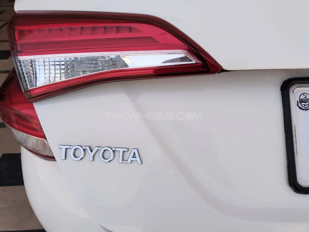 Toyota Corolla 2020 for Sale in Sadiqabad Toyota Corolla 2020 for Sale in Sadiqabad Image-13