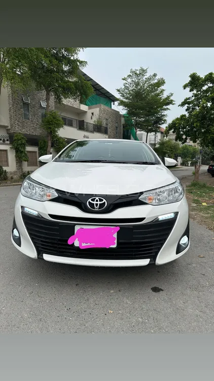 Toyota Yaris Sedan 2022 for Sale in Lahore Image-1