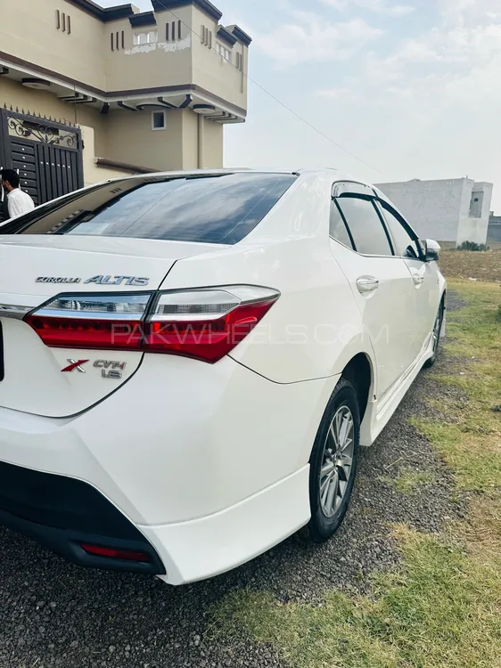 Toyota Corolla 2015 for Sale in Chakwal Image-1