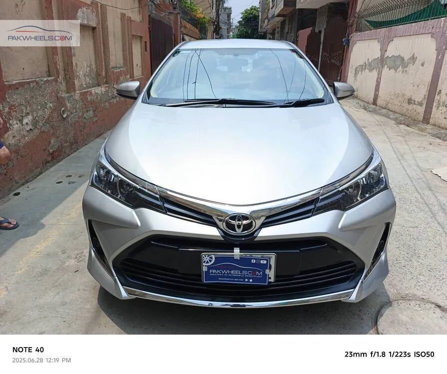 Toyota Corolla 2021 for Sale in Lahore Image-1