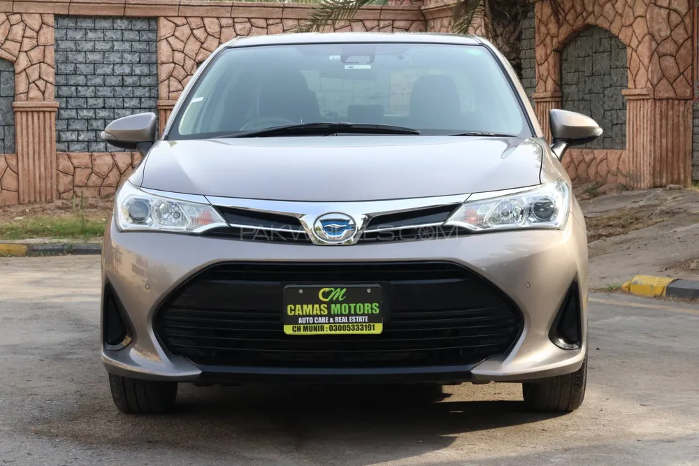 Toyota Corolla Axio 2018 for Sale in Islamabad Image-1