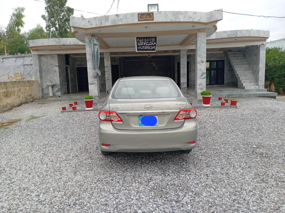 Toyota Corolla 2011 for Sale in Mardan Image-1